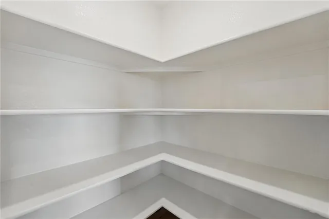 $434,900 | 778 Creekmoor Drive, Raymore, MO 64083