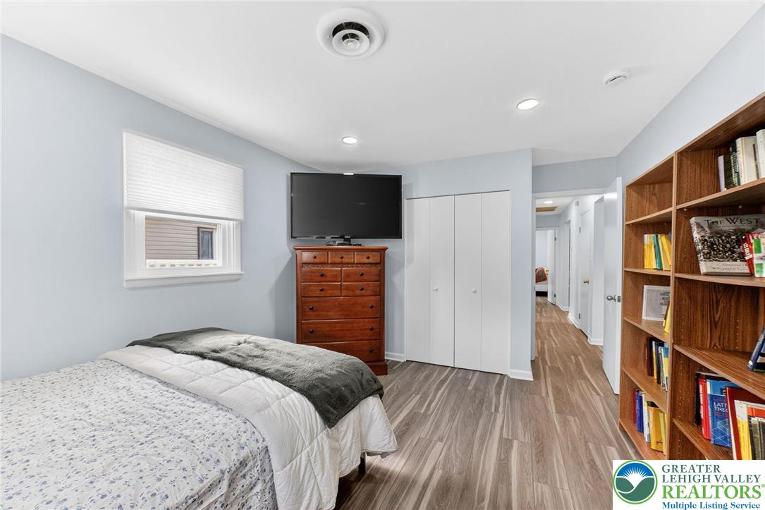 1305 Statten Avenue Bethlehem, PA 18017 - Photo 18 of 20