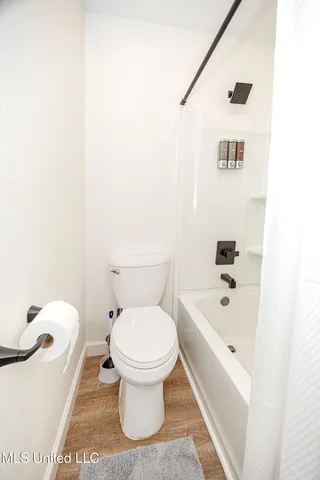 $2,000 | 114 Ethel Circle, Unit 8, Ocean Springs, MS 39564