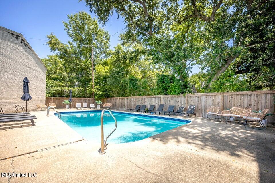 114 Ethel Circle, Unit 8 Ocean Springs, MS 39564 - Photo 29 of 35 20250723195606758475000000-o