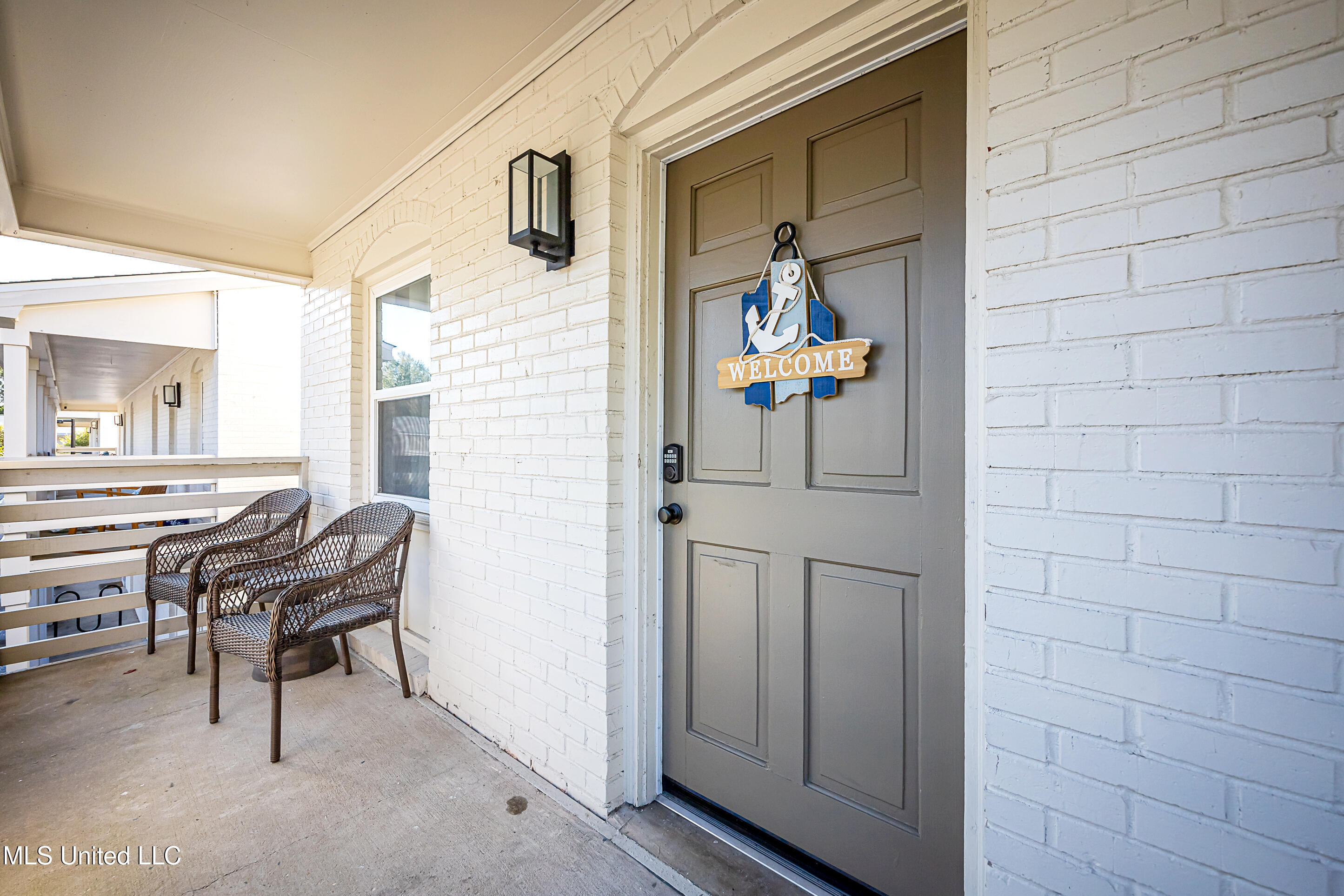 114 Ethel Circle, Unit 8 Ocean Springs, MS 39564 - Photo 3 of 35 IMG_6216