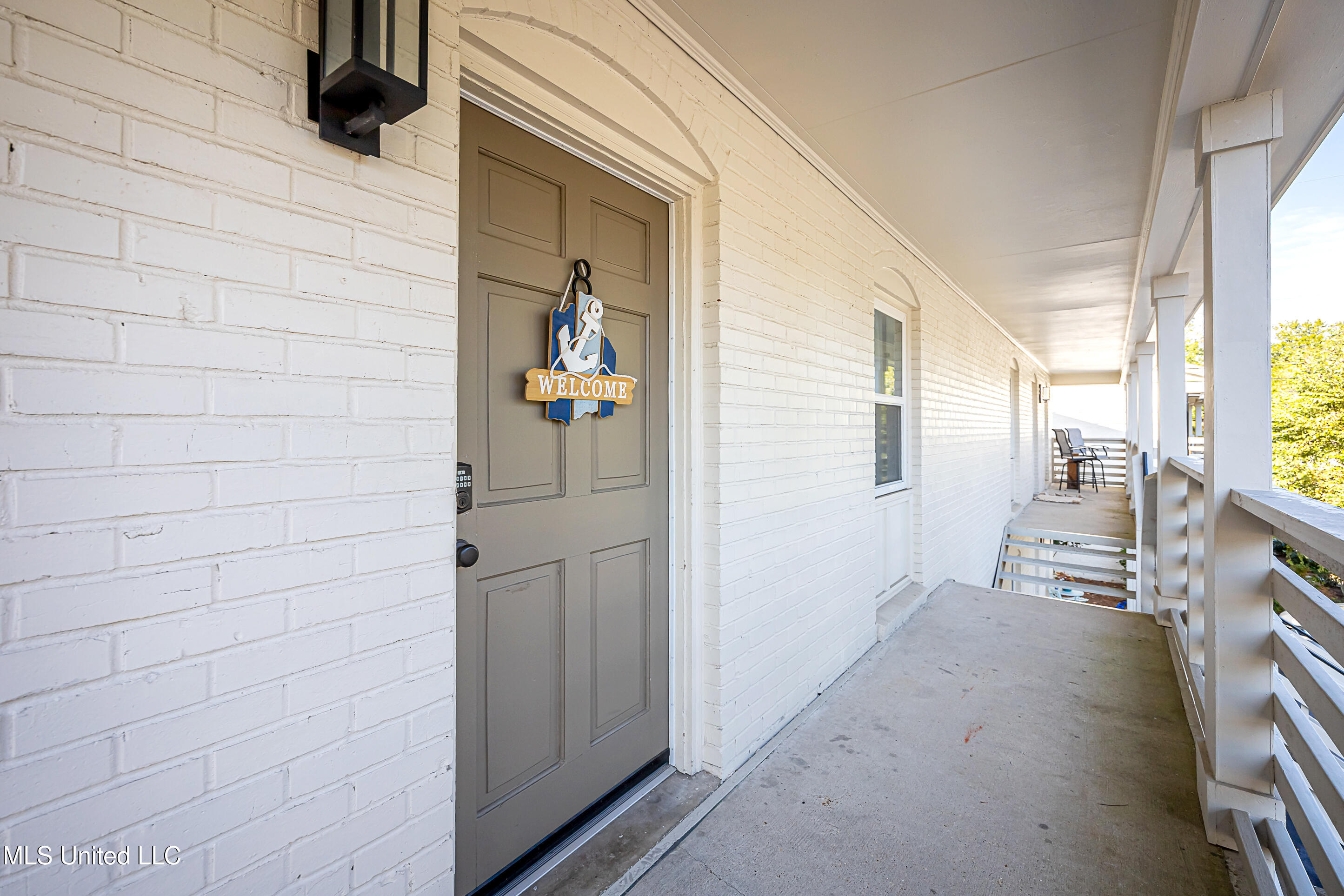 114 Ethel Circle, Unit 8 Ocean Springs, MS 39564 - Photo 4 of 35 IMG_6219