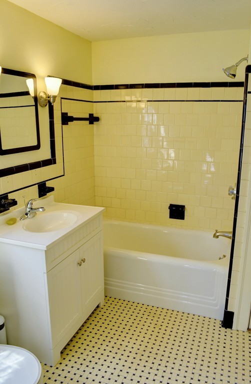 60 Monroe Road Quincy, MA 02169 - Photo 18 of 22 Gallery Image 18
