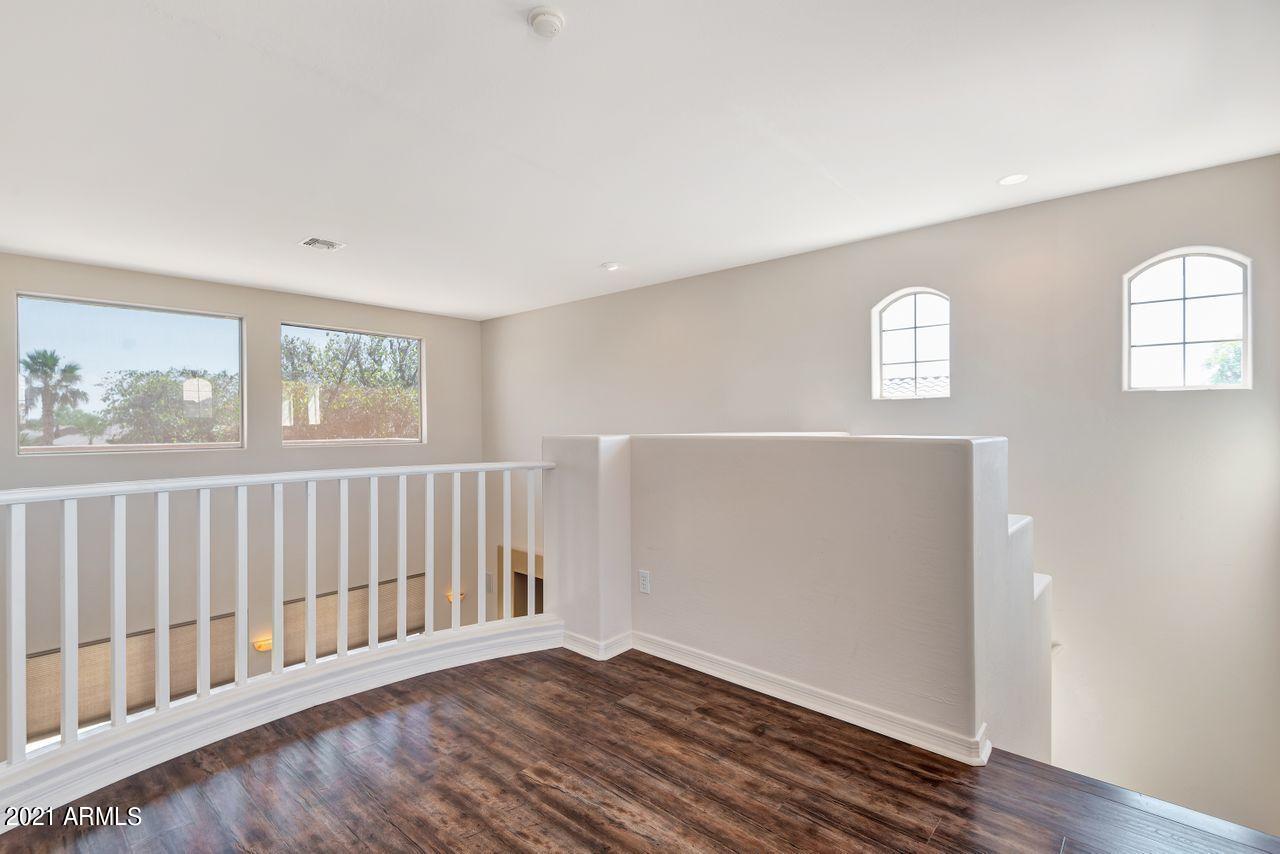 15263 West Redfield Road Surprise, AZ 85379 - Photo 13 of 26 Loft