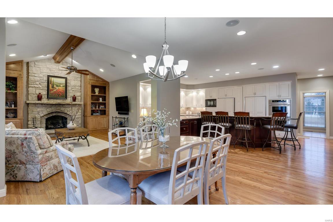 1427 Topping Road Town and Country, MO 63131 - Photo 13 of 33 Gallery Image 13
