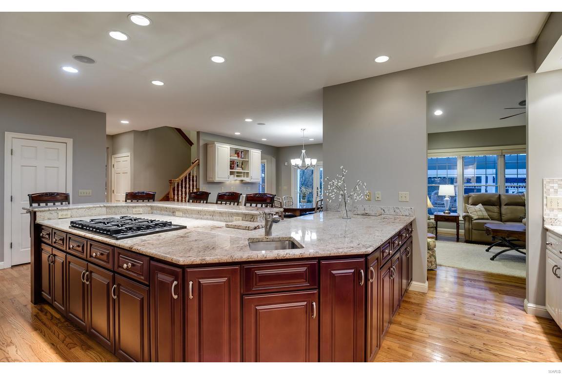 1427 Topping Road Town and Country, MO 63131 - Photo 18 of 33 Gallery Image 18