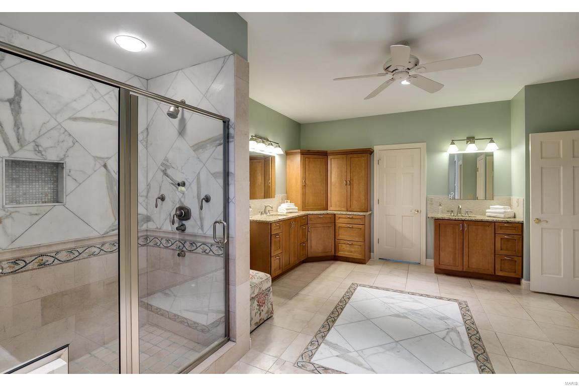 1427 Topping Road Town and Country, MO 63131 - Photo 24 of 33 Gallery Image 24