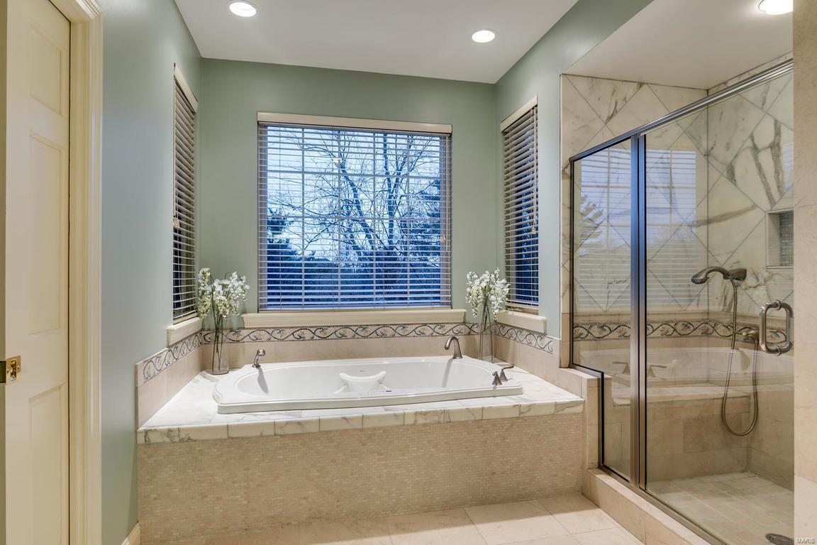 1427 Topping Road Town and Country, MO 63131 - Photo 25 of 33 Gallery Image 25