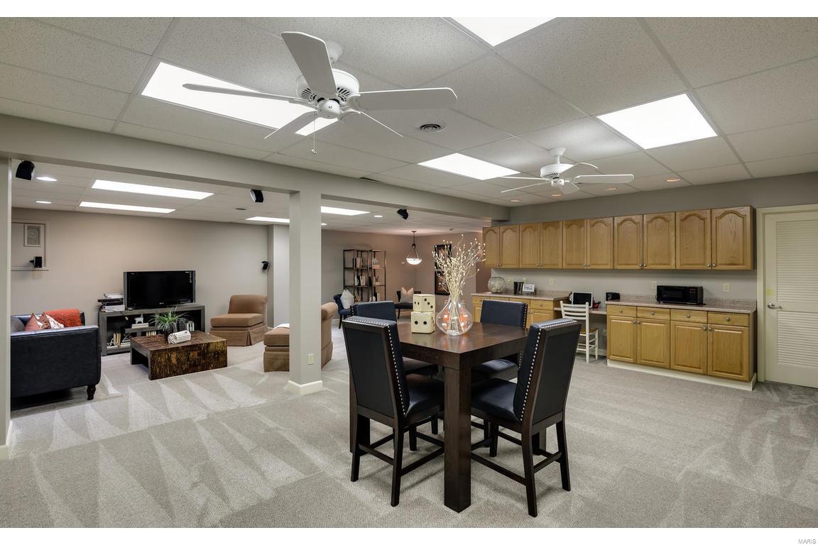 1427 Topping Road Town and Country, MO 63131 - Photo 27 of 33 Gallery Image 27