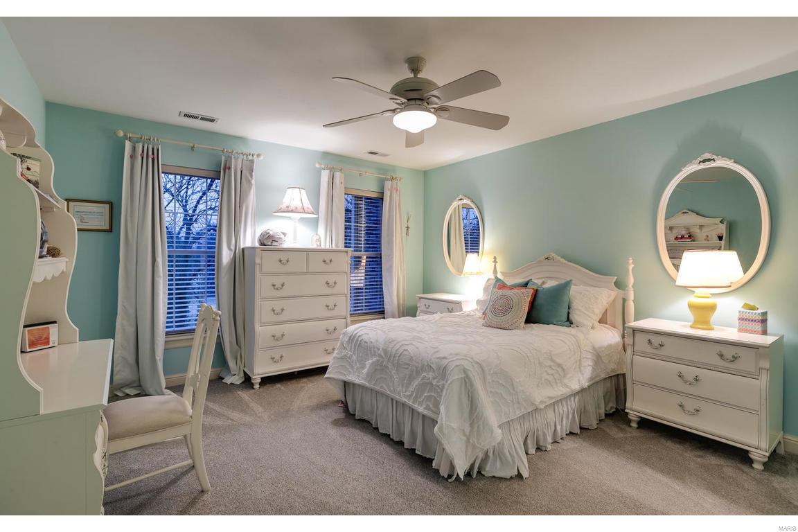 1427 Topping Road Town and Country, MO 63131 - Photo 29 of 33 Gallery Image 29