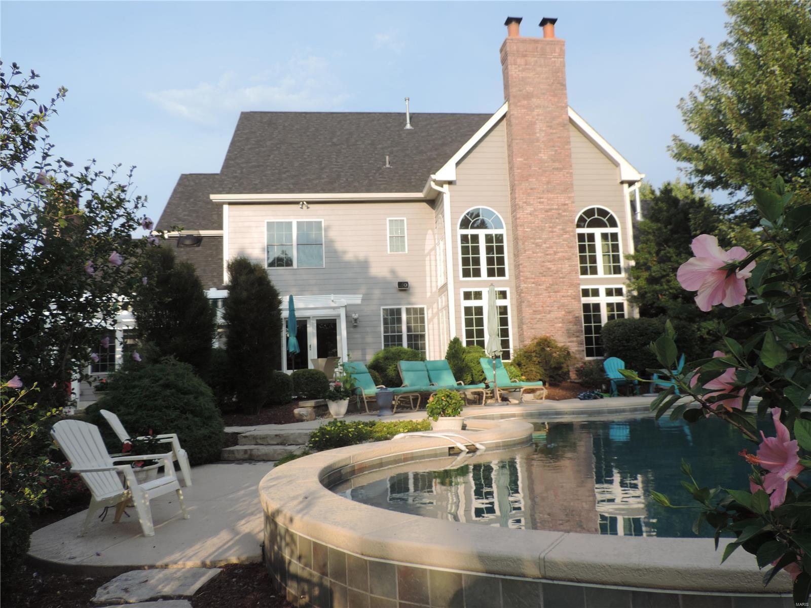 1427 Topping Road Town and Country, MO 63131 - Photo 4 of 33 Gallery Image 4