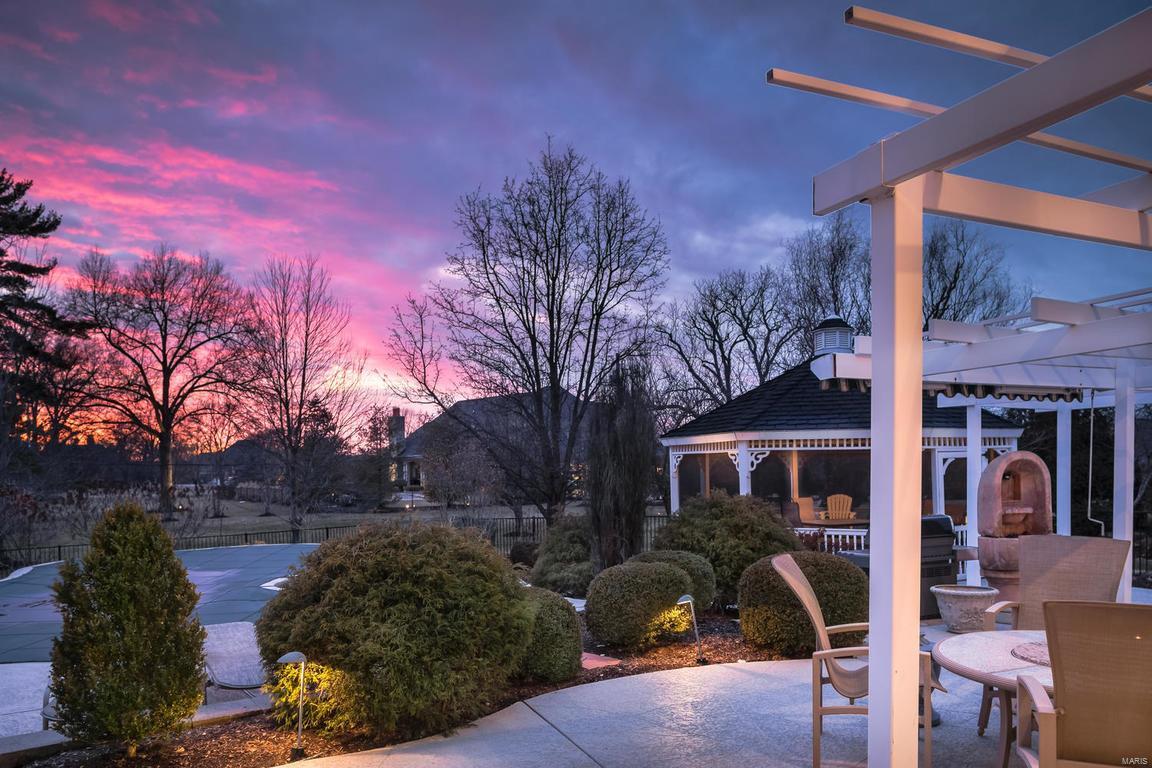1427 Topping Road Town and Country, MO 63131 - Photo 5 of 33 Gallery Image 5