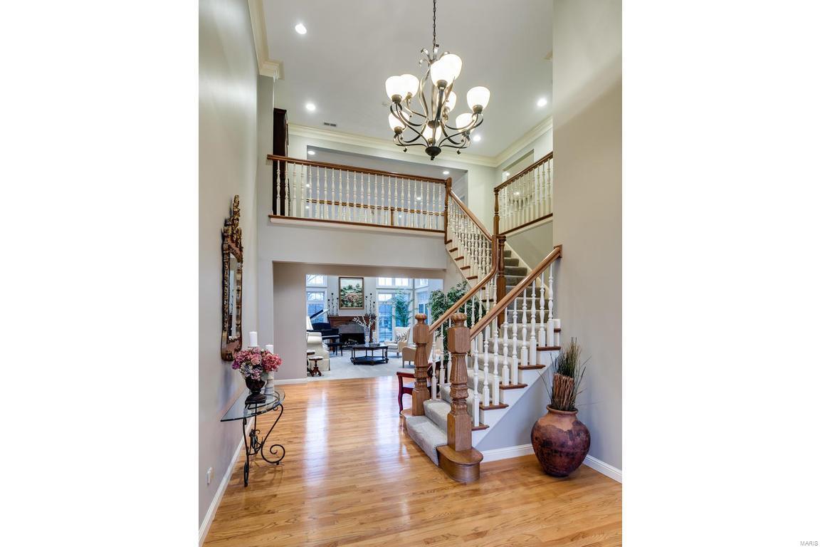 1427 Topping Road Town and Country, MO 63131 - Photo 7 of 33 Gallery Image 7