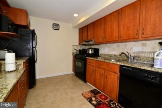 2303 Old Trail Drive Reston, VA 20191 - Photo 11 of 16 Kitchen