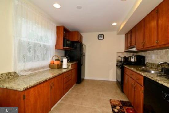 2303 Old Trail Drive Reston, VA 20191 - Photo 10 of 16 Kitchen