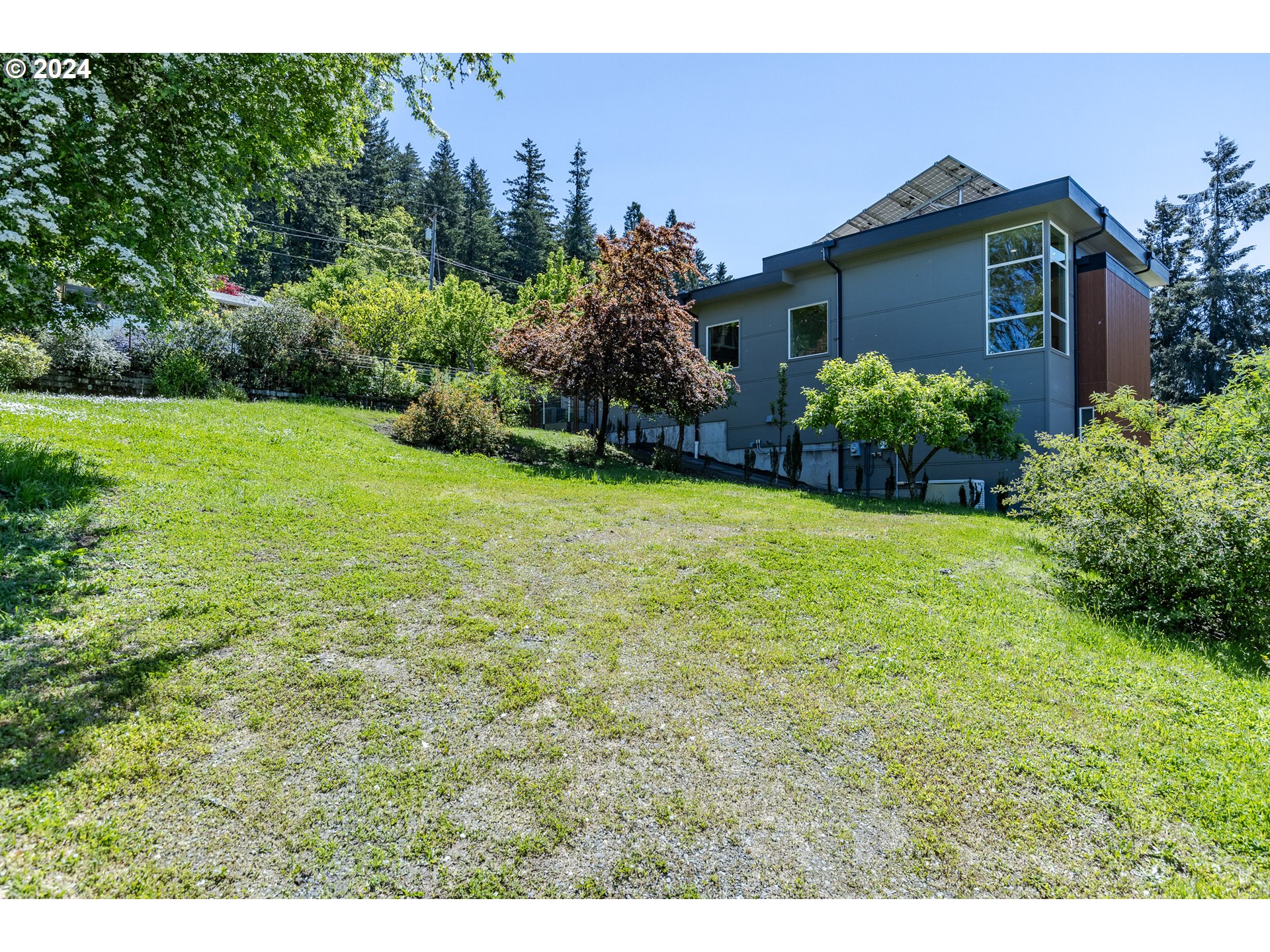 East 28th Avenue Eugene, OR 97403 - Photo 2 of 6