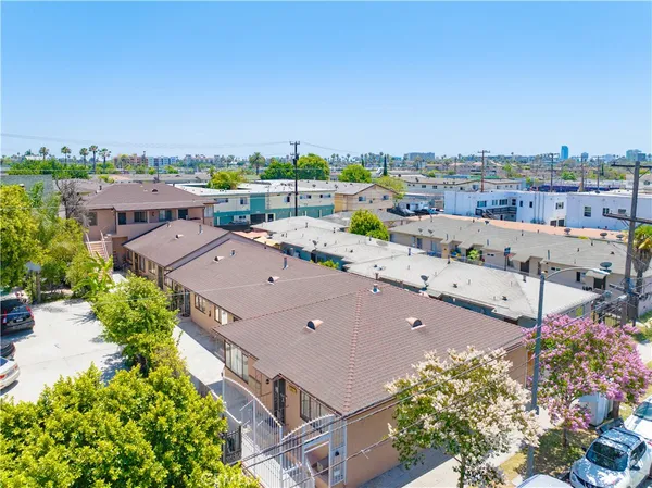 $1,600,000 | 1876 Henderson Avenue, Long Beach, CA 90806