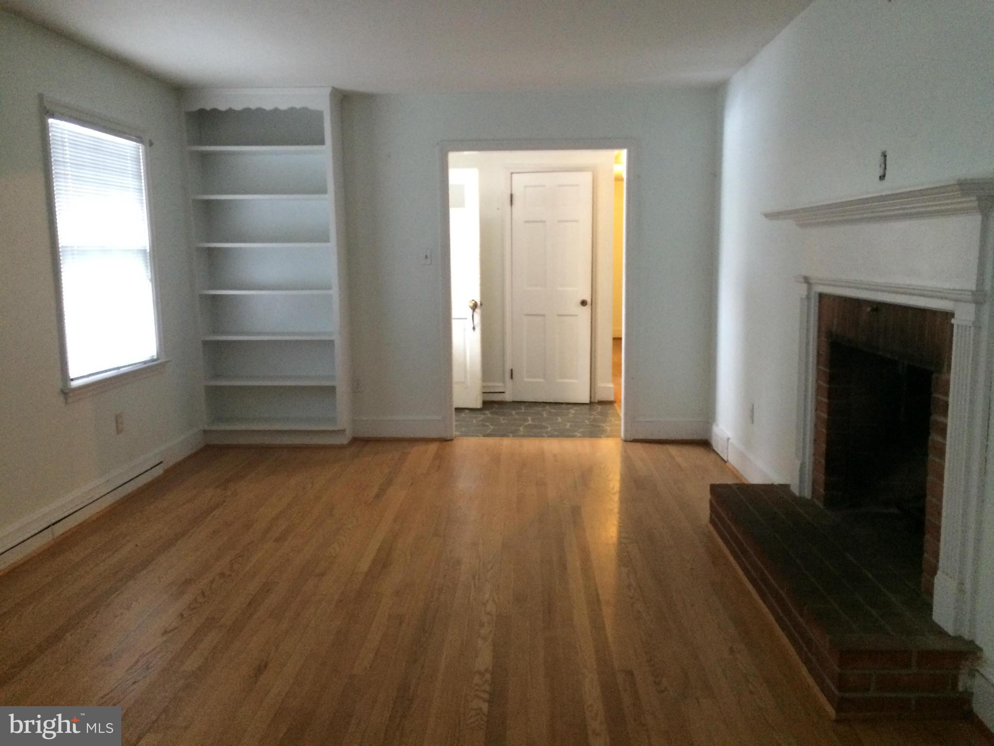 6402 Mt Phillip Road Frederick, MD 21703 - Photo 2 of 13 Living Room