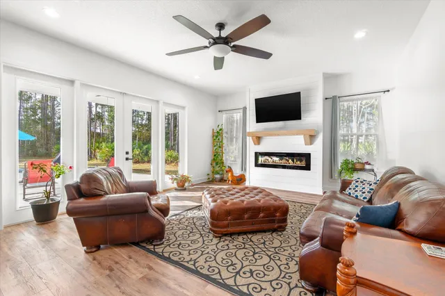 a view of a tennis court