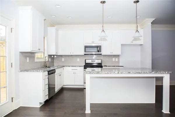 $3,100 | 1098 Willow Field Drive, Unit 19, Marietta, GA 30067