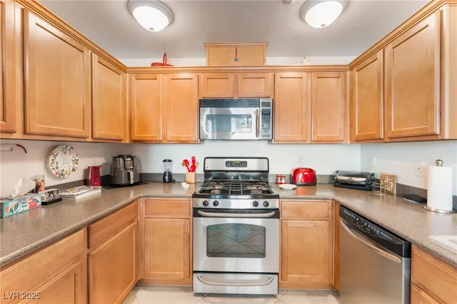$218,000 | 6770 Caporetto Lane, Unit 102, North Las Vegas, NV 89084