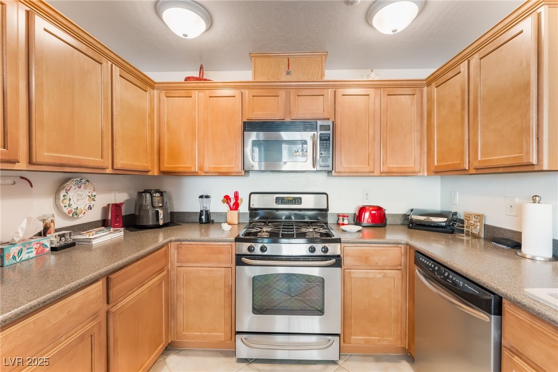 6770 Caporetto Lane, Unit 102 North Las Vegas, NV 89084 - Photo 5 of 27