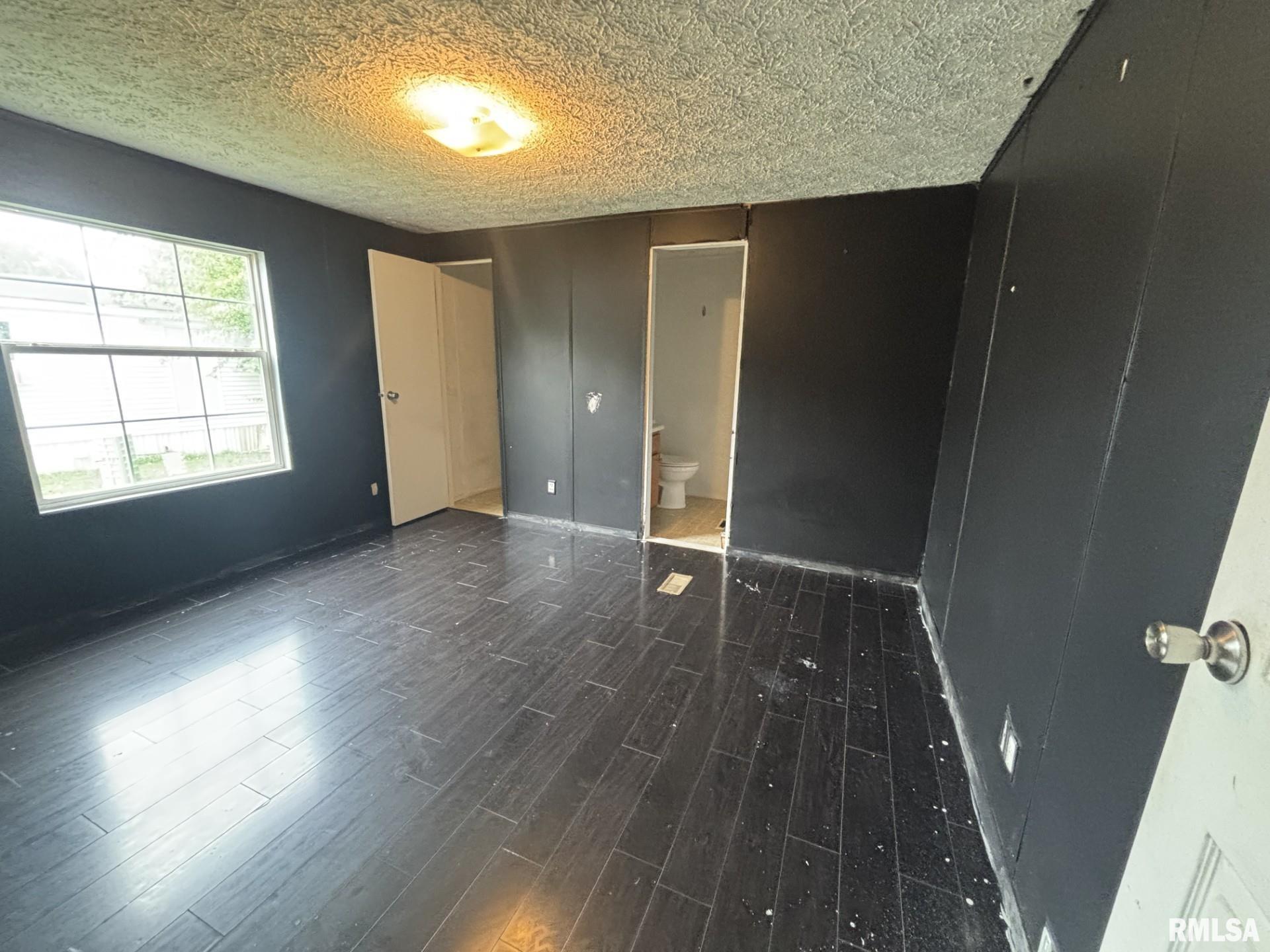 1236 North Oaklane Road, Unit 153 Springfield, IL 62707 - Photo 4 of 7 Gallery Image 4