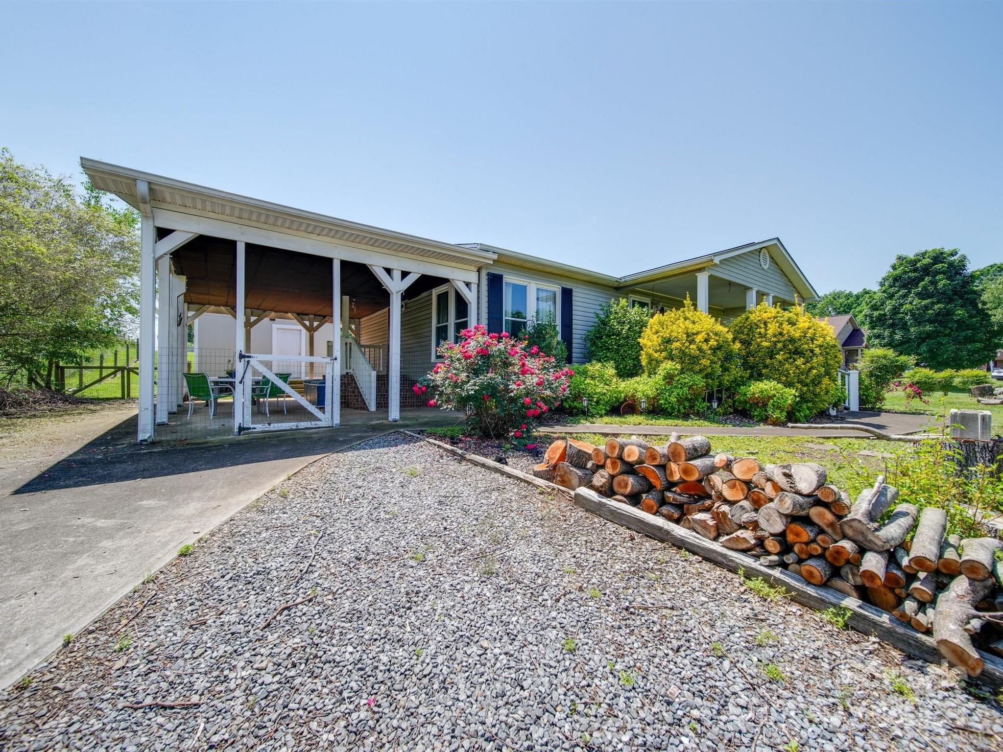 151 Pheasant Run Road Troutman, NC 28166 - Photo 2 of 27 Gallery Image 2