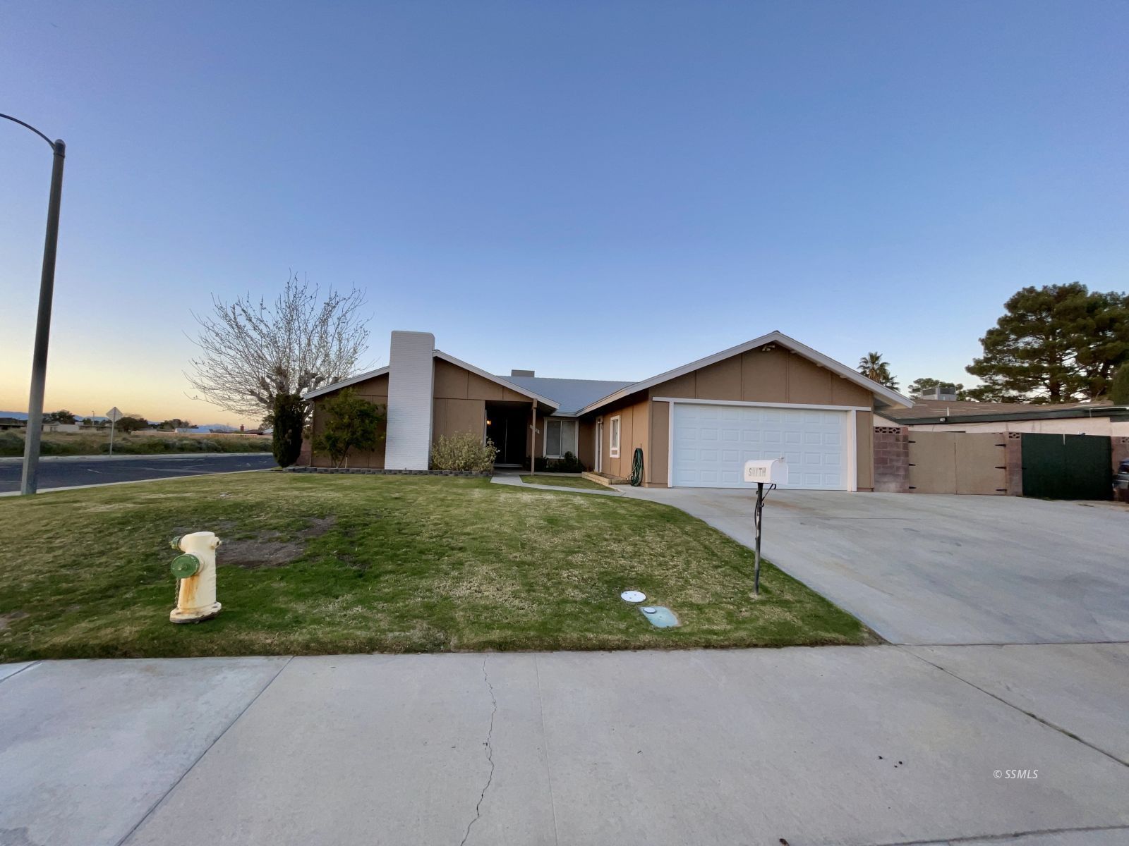 500 Cottonwood Drive Ridgecrest, CA 93555 - Photo 24 of 39
