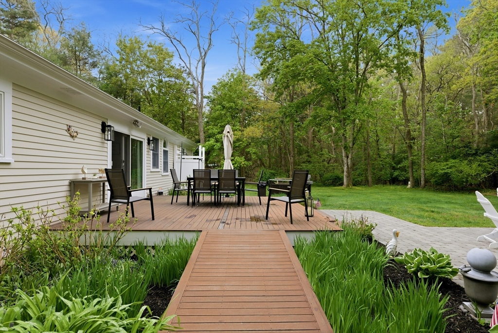 1519 Santuit-Newtown Road Barnstable, MA 02635 - Photo 22 of 29