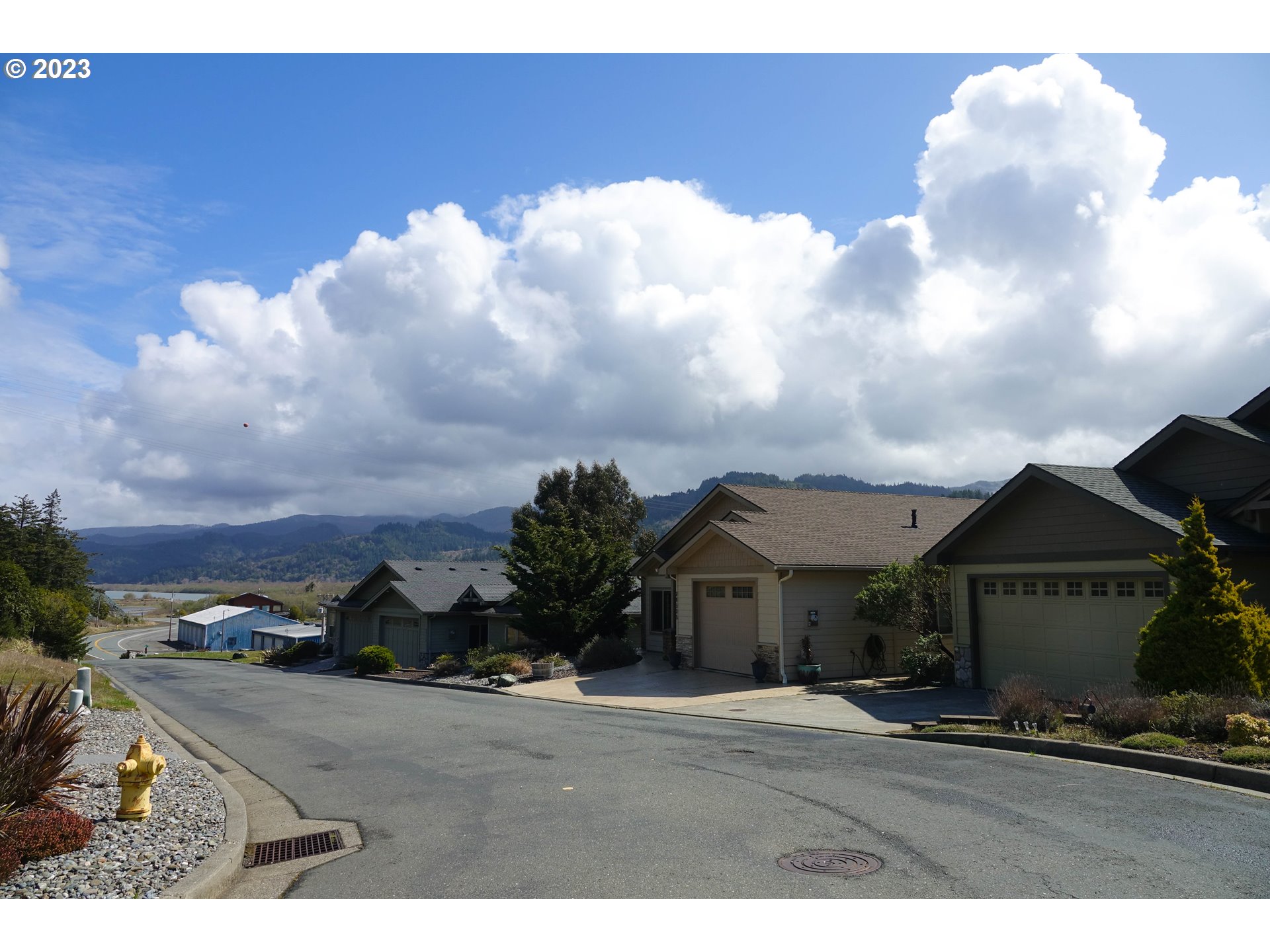 316 Hume Road Gold Beach, OR 97444 - Photo 6 of 7 Gallery Image 6