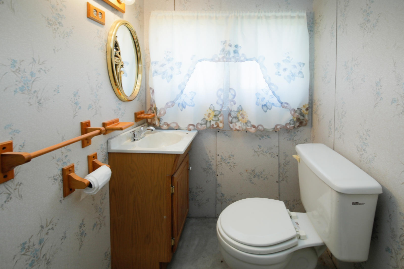 618 Constantine Street Three Rivers, MI 49093 - Photo 16 of 21 618 Constantine St-116