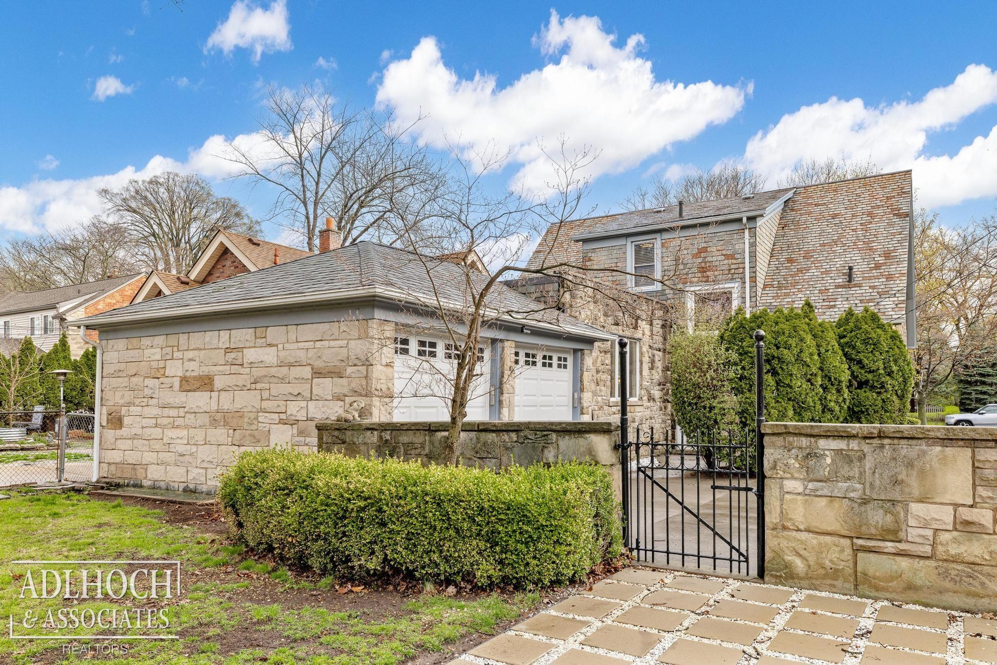 601 Fisher Road Grosse Pointe, MI 48230 - Photo 25 of 31 50204896-E466725C-BCD5-413E-BD6D-A0FE78848B41.JPG
