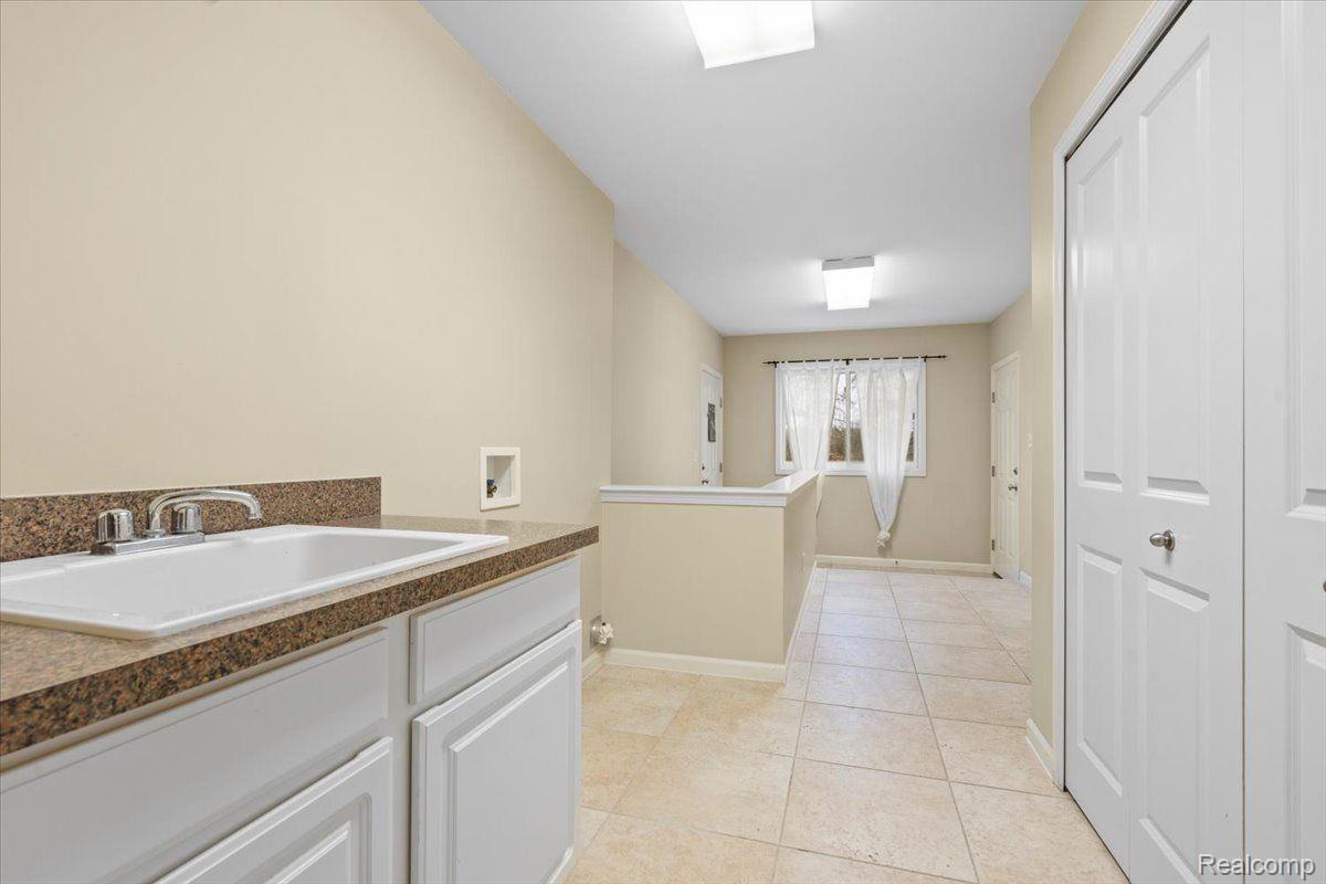 32243 Sibley Road Romulus, MI 48174 - Photo 14 of 47 Gallery Image 14