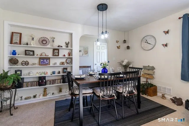 $420,000 | 1326 Meriden Avenue, Southington, CT 06489