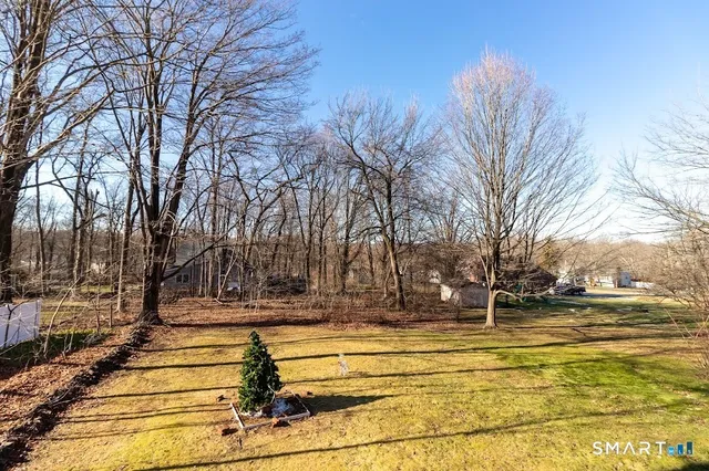 $420,000 | 1326 Meriden Avenue, Southington, CT 06489