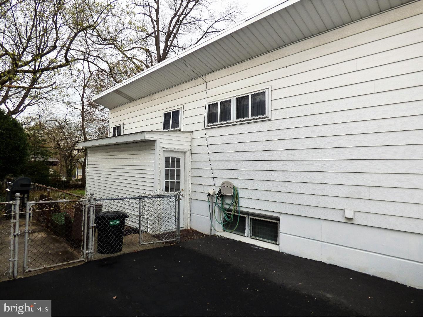 123 Stoney Hill Road Ridley Park, PA 19078 - Photo 2 of 18 Exterior Side