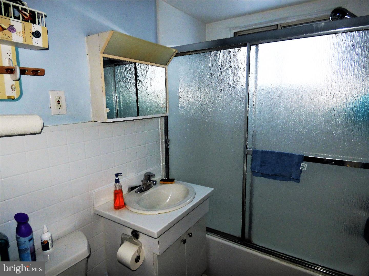 123 Stoney Hill Road Ridley Park, PA 19078 - Photo 14 of 18 Bathroom