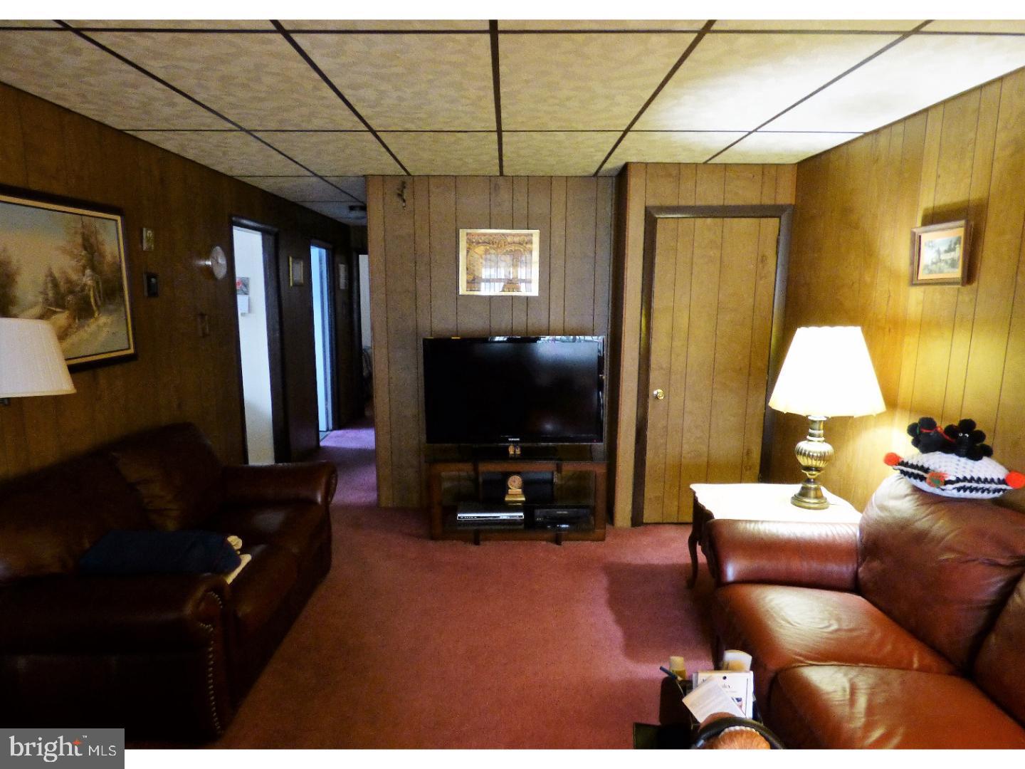 123 Stoney Hill Road Ridley Park, PA 19078 - Photo 6 of 18 Living Room