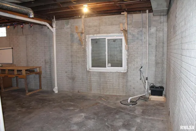 $124,900 | 410 East North Street, Cambridge, IL 61238