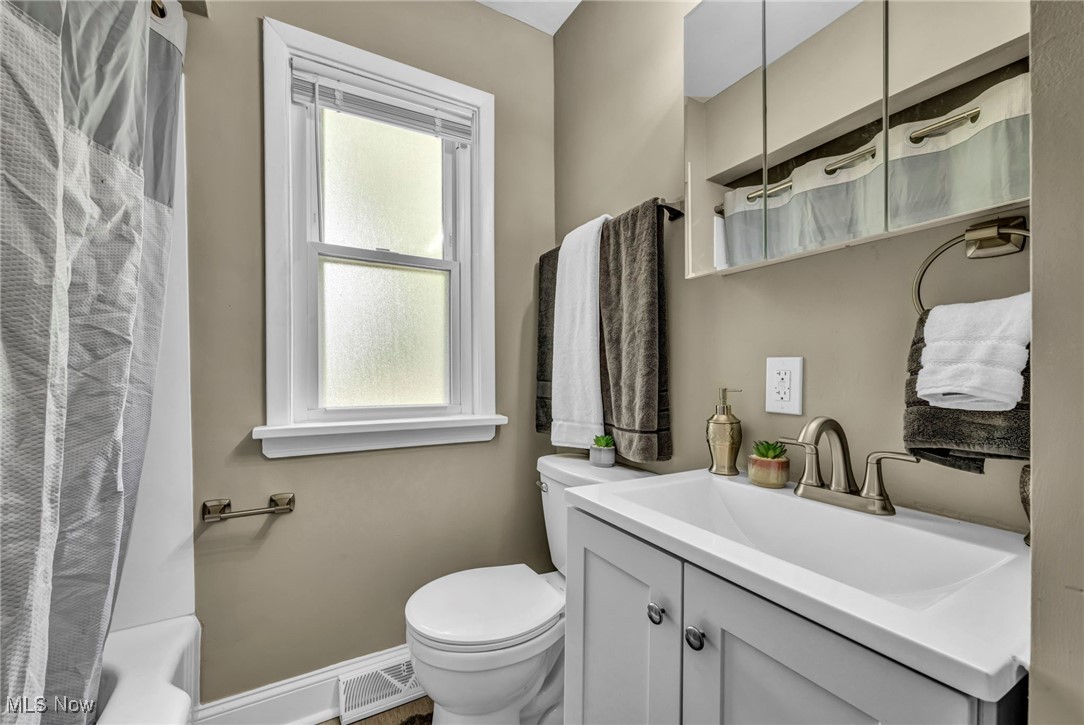 14301 Rockside Road Maple Heights, OH 44137 - Photo 20 of 41