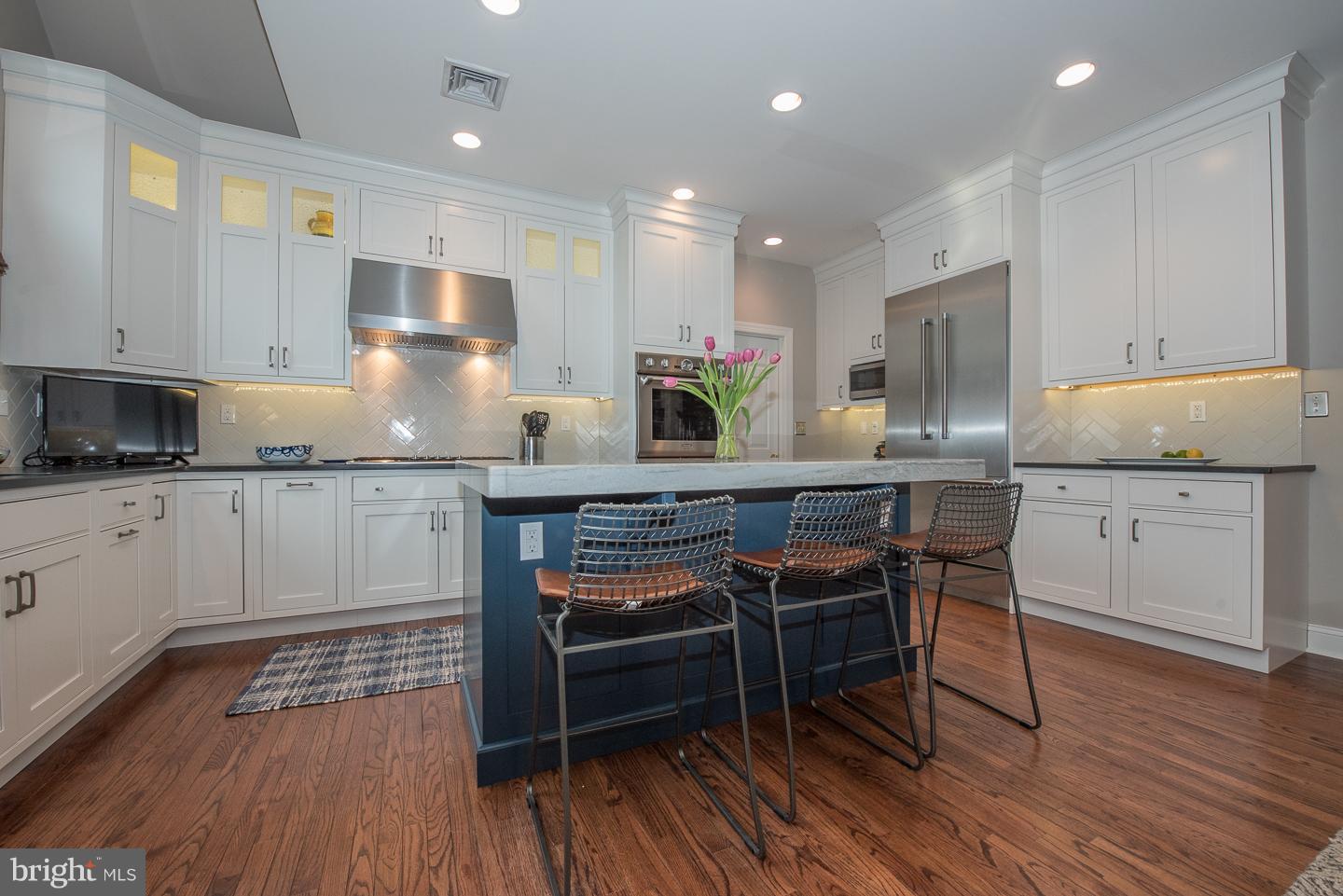 205 Pugh Road Wayne, PA 19087 - Photo 12 of 27 New Kitchen. Brookhaven Cabinets