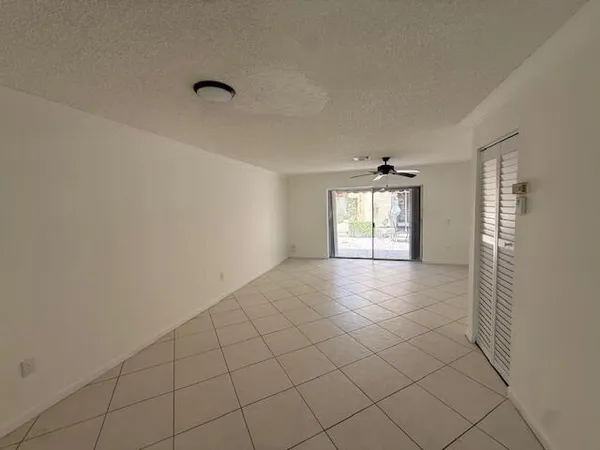$1,950 | 314 Waterside Drive, Hypoluxo, FL 33462