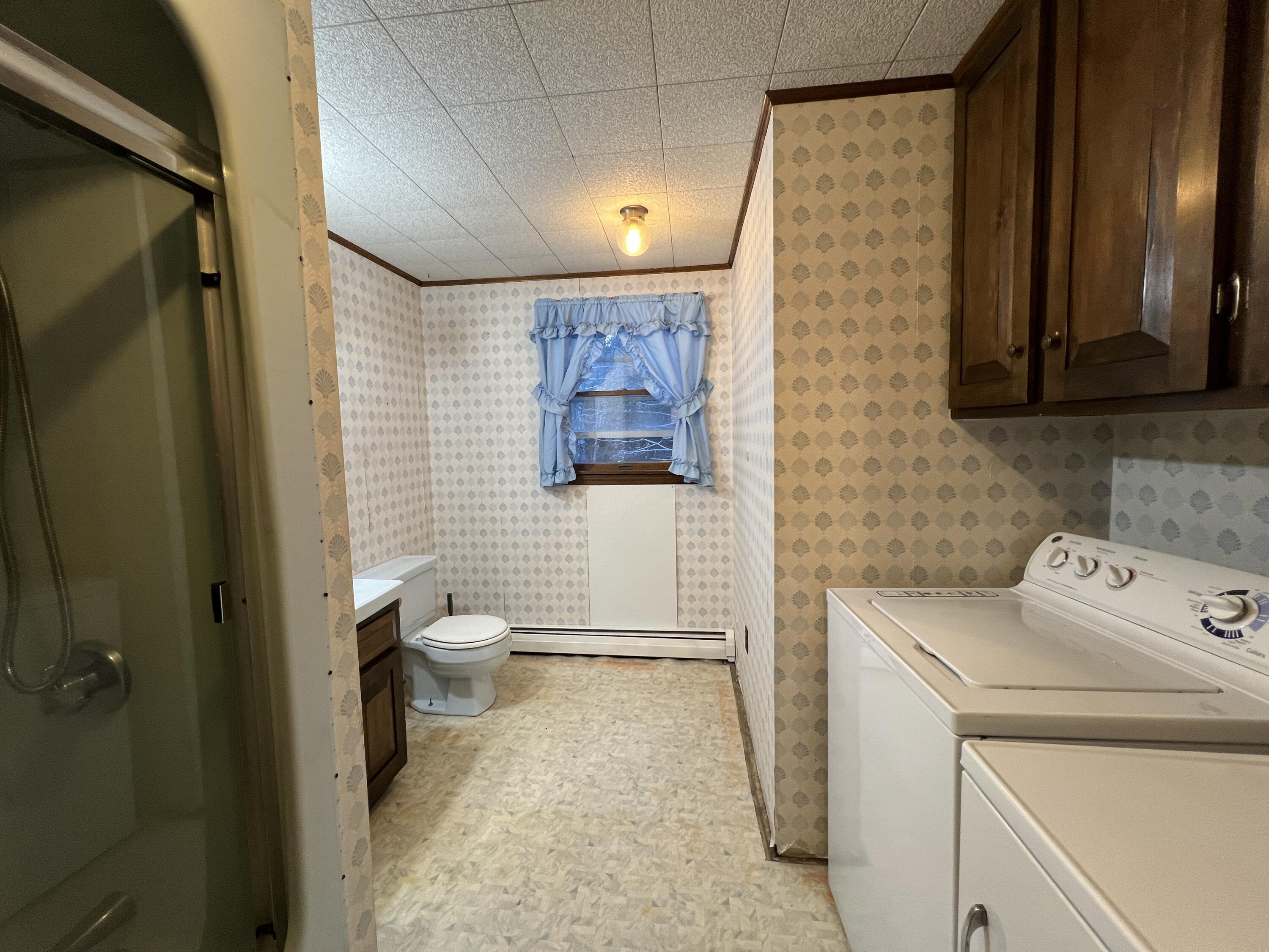 400 Poplar Street Millinocket, ME 04462 - Photo 18 of 27 IMG_3878