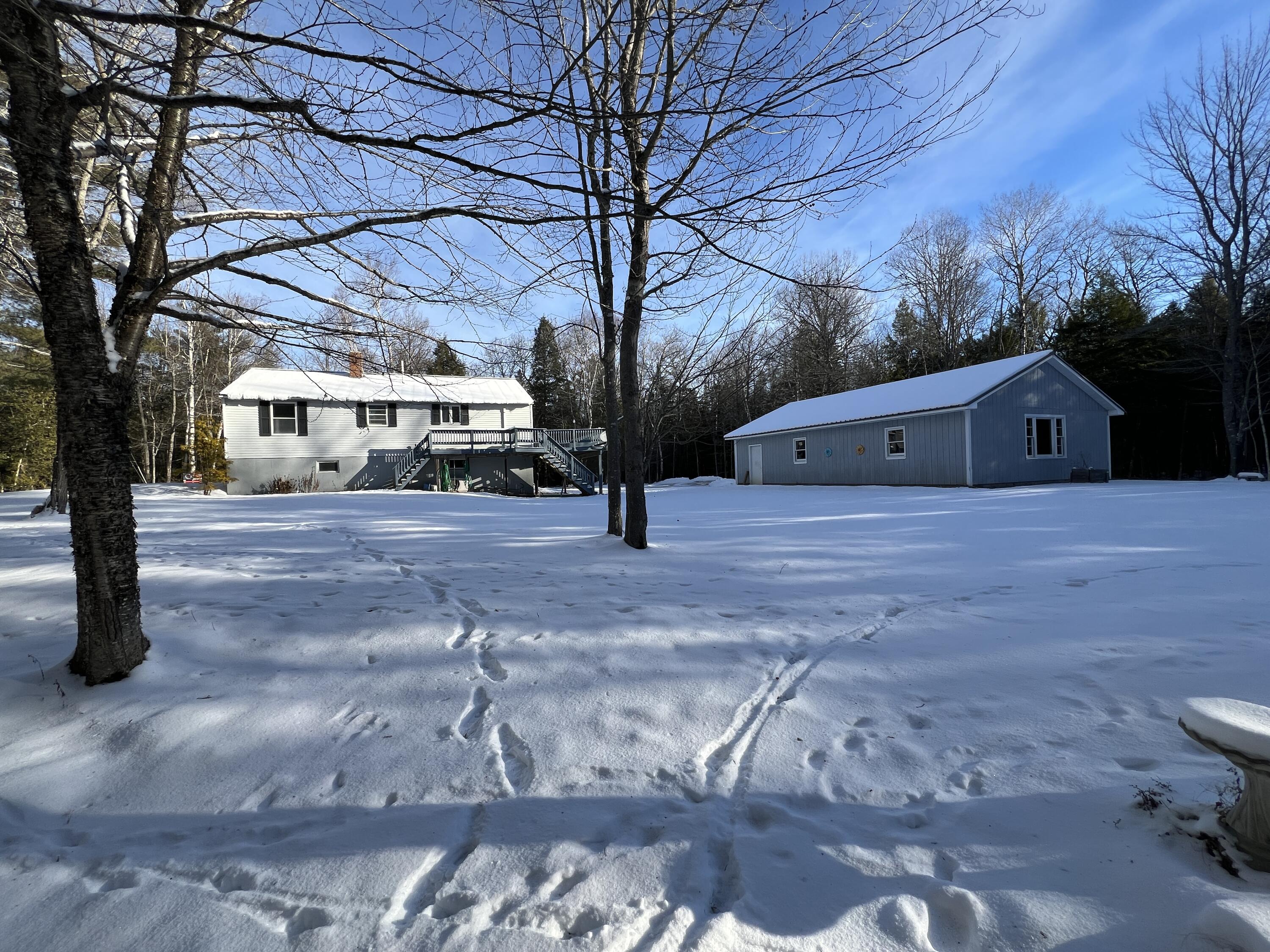 400 Poplar Street Millinocket, ME 04462 - Photo 5 of 27 IMG_3884
