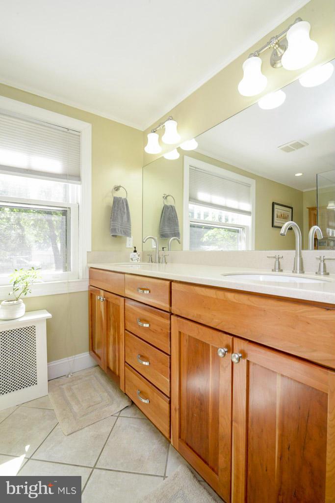 5009 Falls Rd Terrace Baltimore, MD 21210 - Photo 14 of 30 Bath