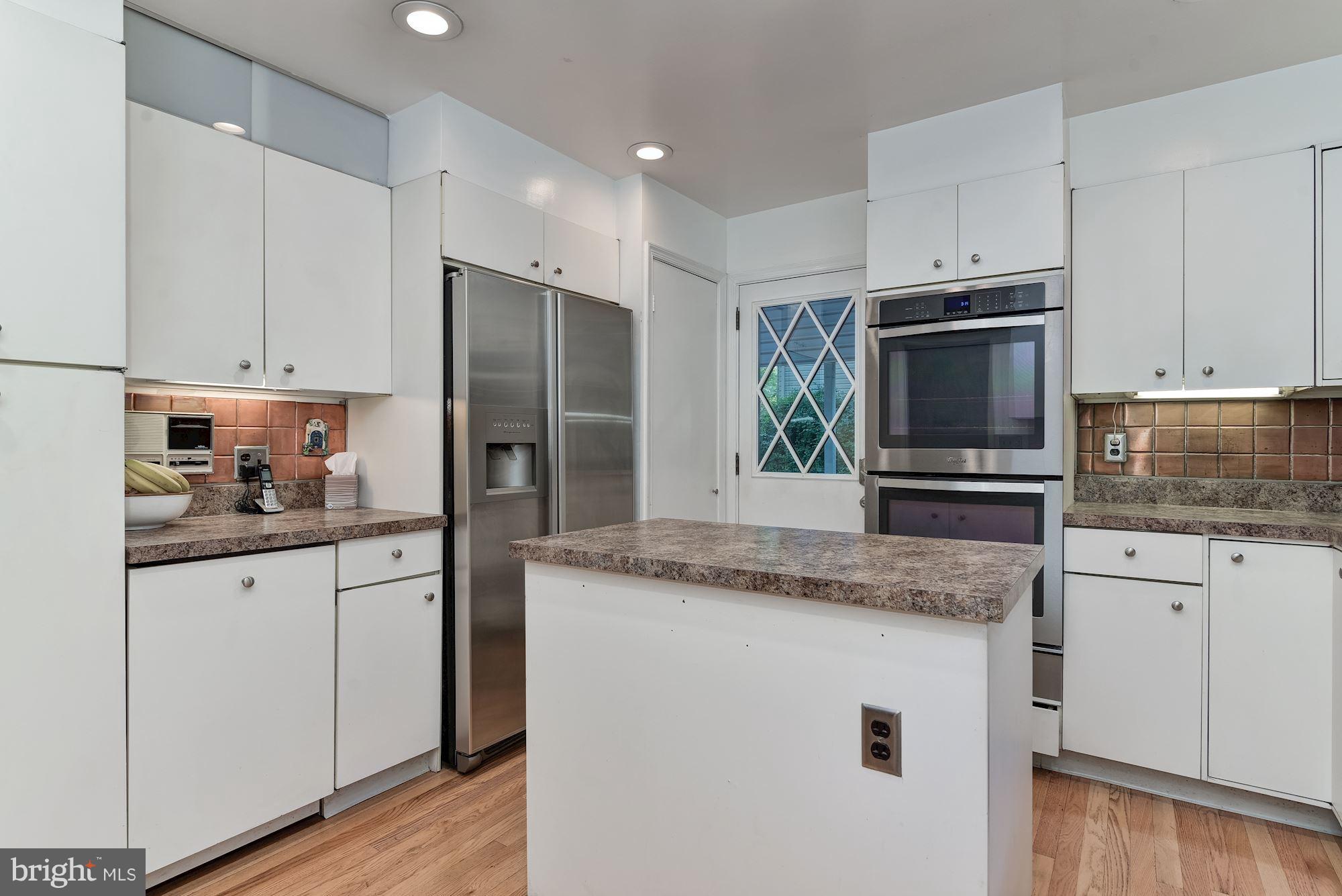 1617 Arbor View Road Silver Spring, MD 20902 - Photo 15 of 30 Kitchen