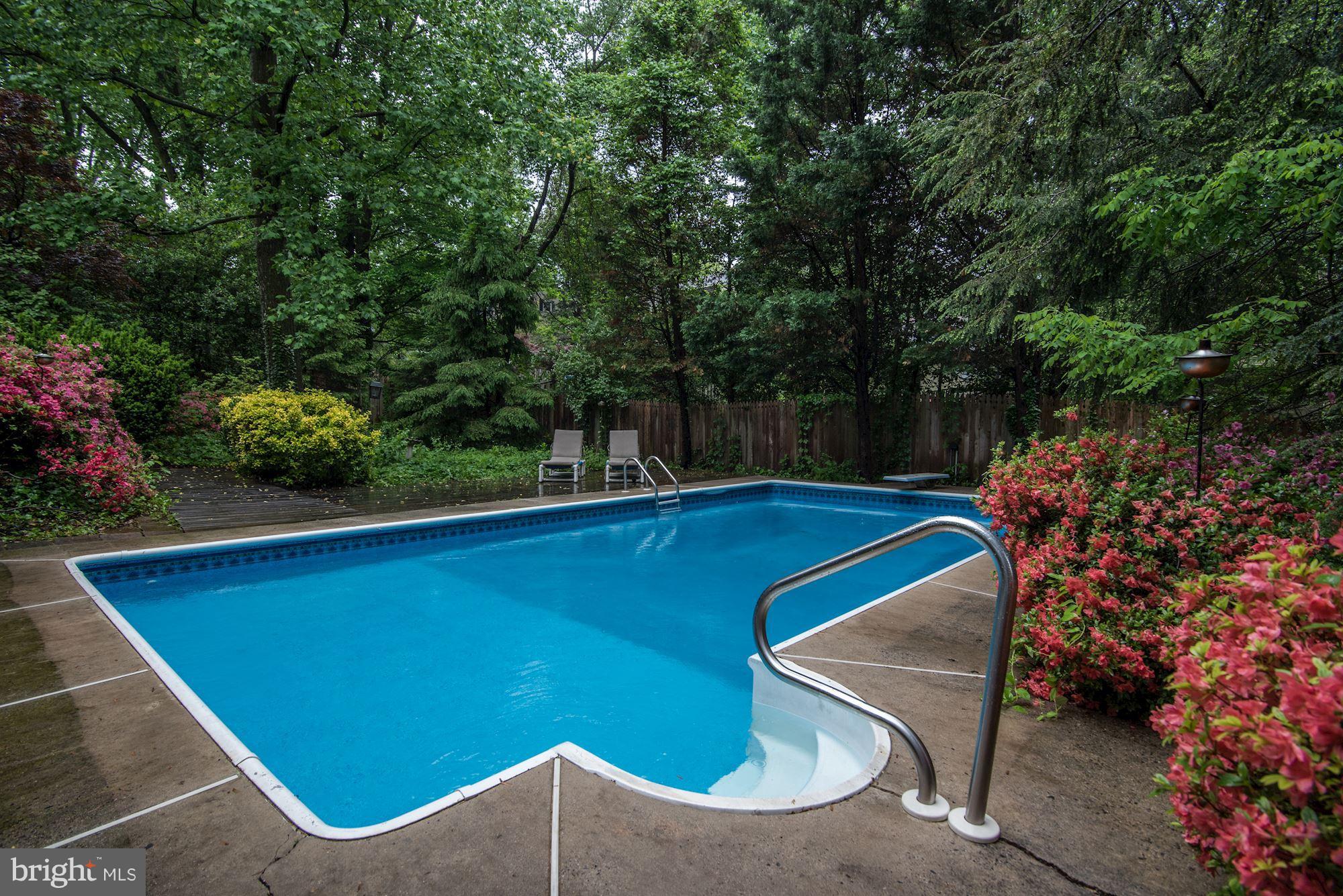 1617 Arbor View Road Silver Spring, MD 20902 - Photo 29 of 30 Exterior (Rear)