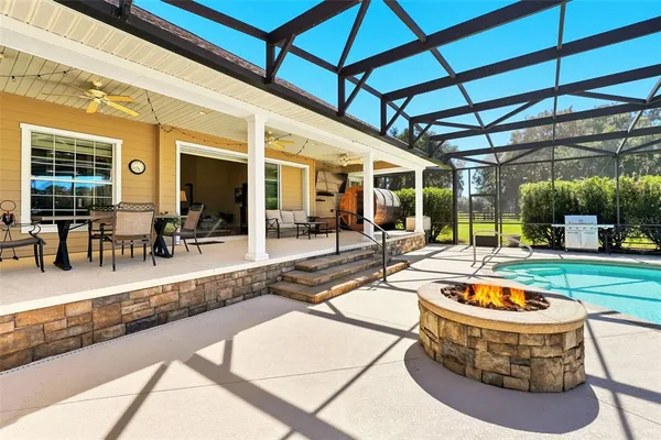 a view of a golf course