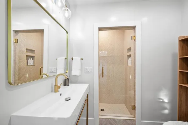 $2,125,000 | 4404 Voltaire Street, San Diego, CA 92107